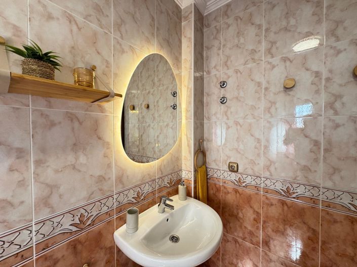 Image No.49-2 Bed Townhouse for sale
