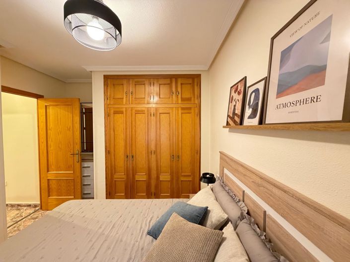 Image No.50-2 Bed Apartment for sale