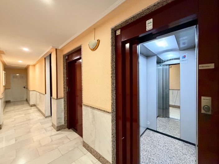 Image No.16-2 Bed House for sale