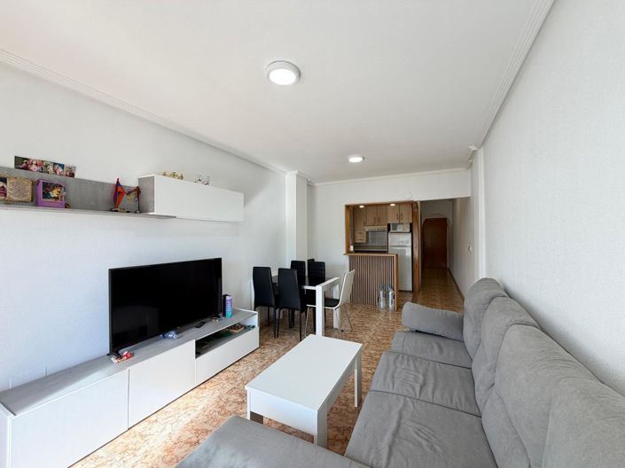 Image No.28-2 Bed House for sale