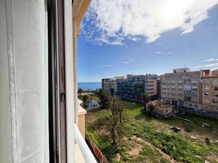 Image No.3-2 Bed House for sale