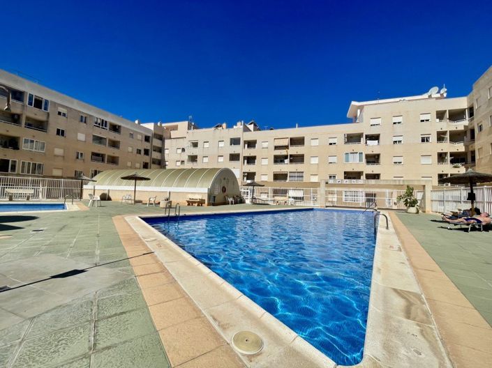 Image No.2-Penthouse de 2 chambres à vendre à Torrevieja