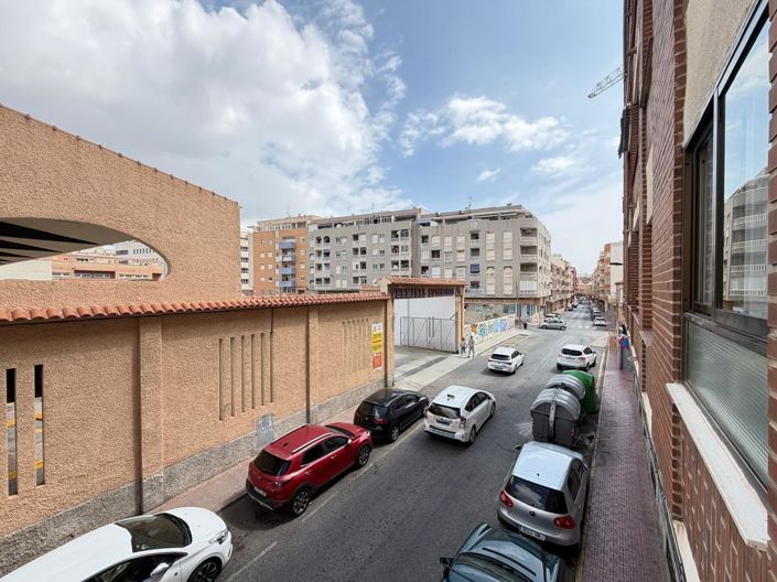 Image No.37-2 Bed Apartment for sale