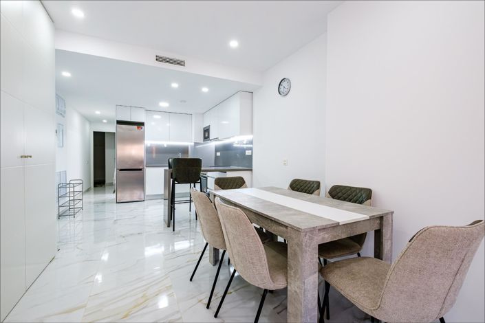 Image No.13-4 Bed House for sale