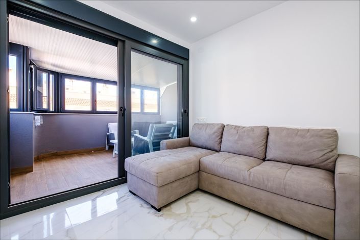 Image No.14-4 Bed Property for sale