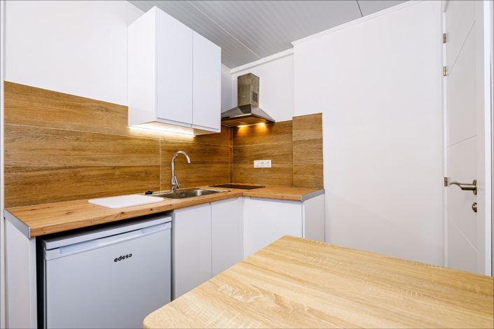 Image No.44-4 Bed Property for sale