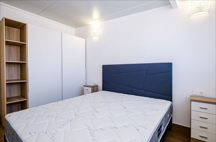 Image No.48-4 Bed Property for sale