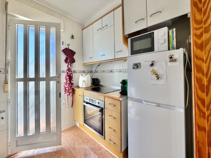 Image No.12-3 Bed Townhouse for sale