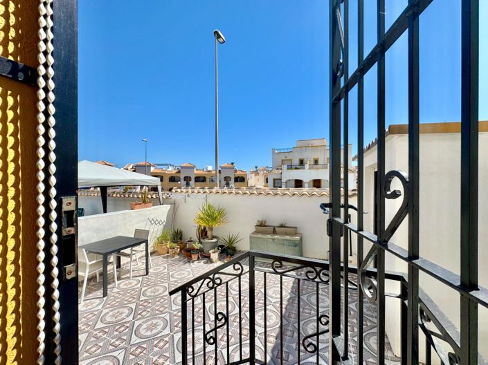 Image No.39-3 Bed Townhouse for sale