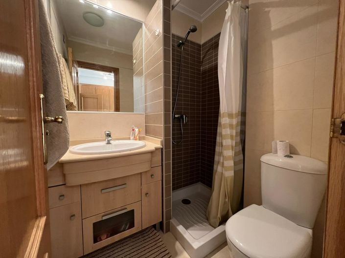 Image No.17-3 Bed Apartment for sale