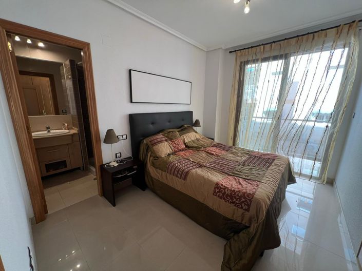 Image No.7-3 Bed Apartment for sale