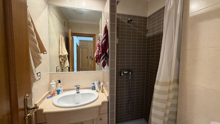 Image No.8-3 Bed Apartment for sale