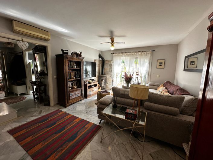 Image No.13-3 Bed House for sale