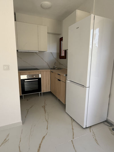 Image No.12-2 Bed House for sale