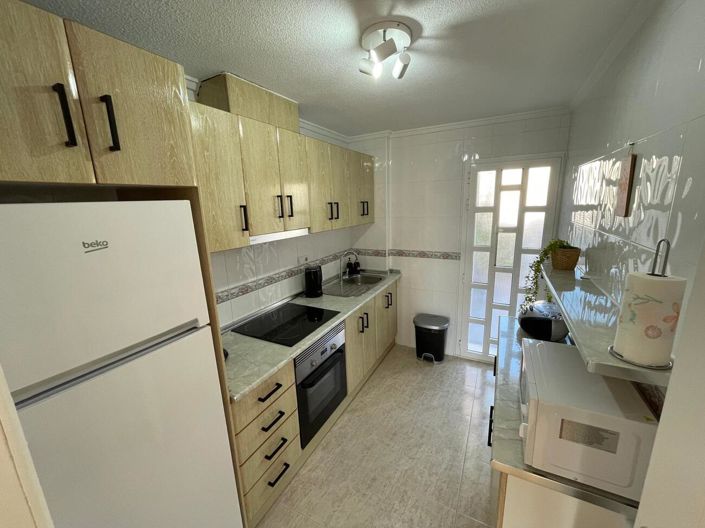 Image No.8-3 Bed Townhouse for sale