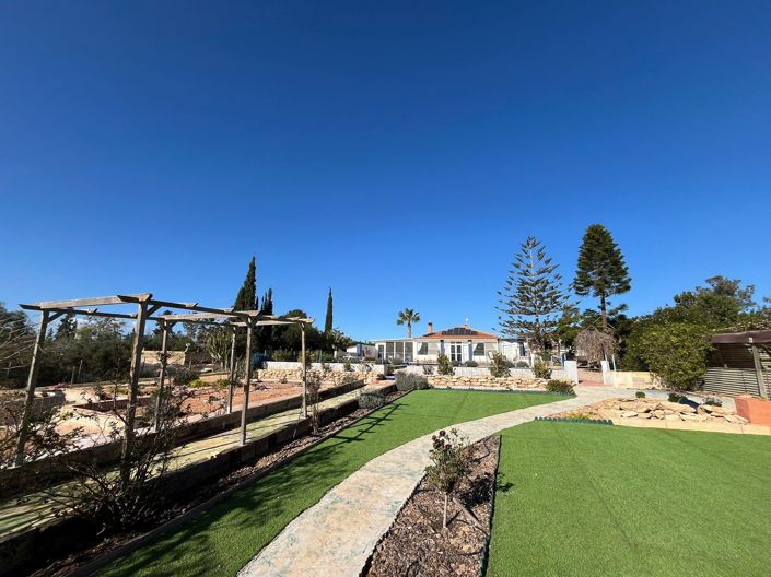 Image No.38-6 Bed Villa for sale
