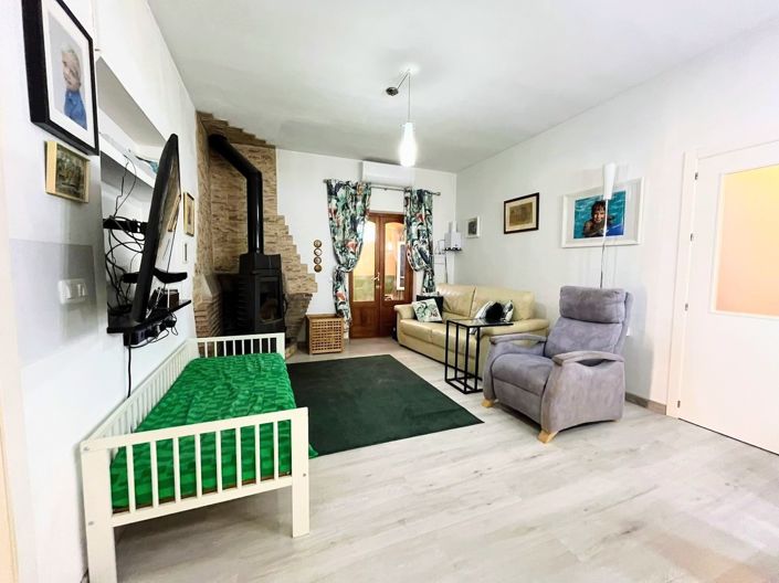 Image No.4-6 Bed Villa for sale