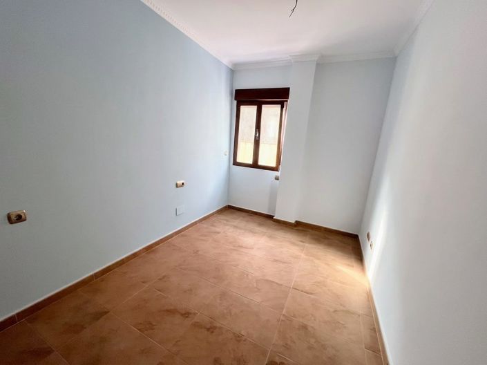 Image No.10-4 Bed Apartment for sale