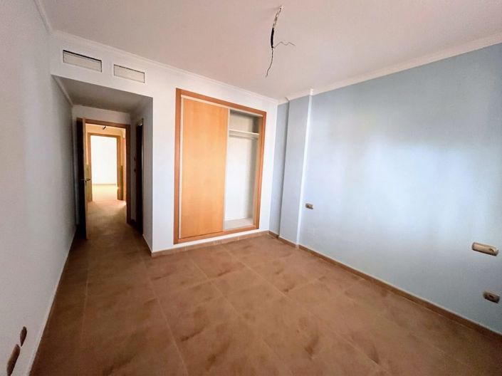 Image No.12-4 Bed Apartment for sale
