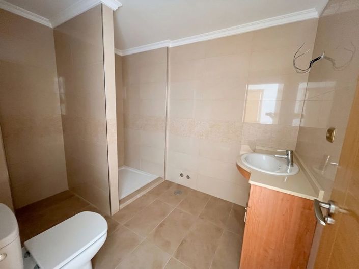 Image No.14-4 Bed Apartment for sale