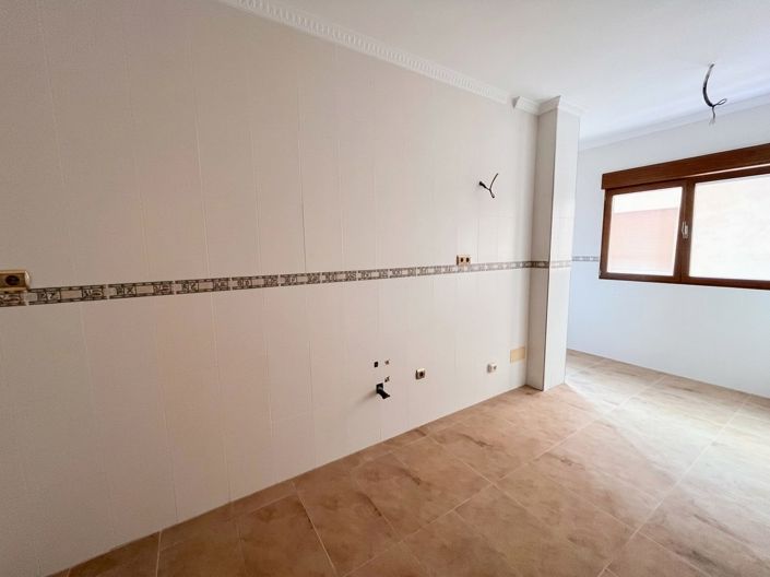 Image No.4-4 Bed Apartment for sale