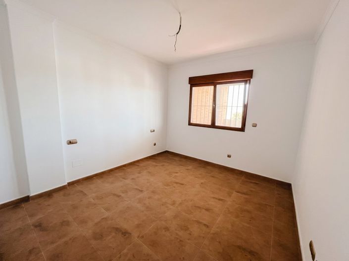 Image No.7-4 Bed Apartment for sale
