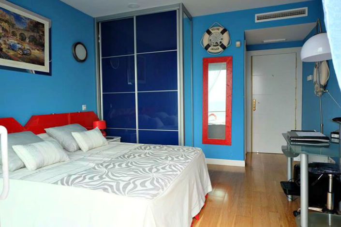 Image No.6-6 Bed House for sale