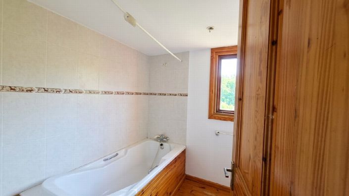 Image No.24-4 Bed Villa for sale