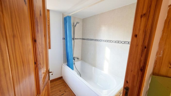 Image No.29-4 Bed Villa for sale