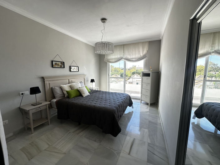 Image No.8-2 Bed Property for sale