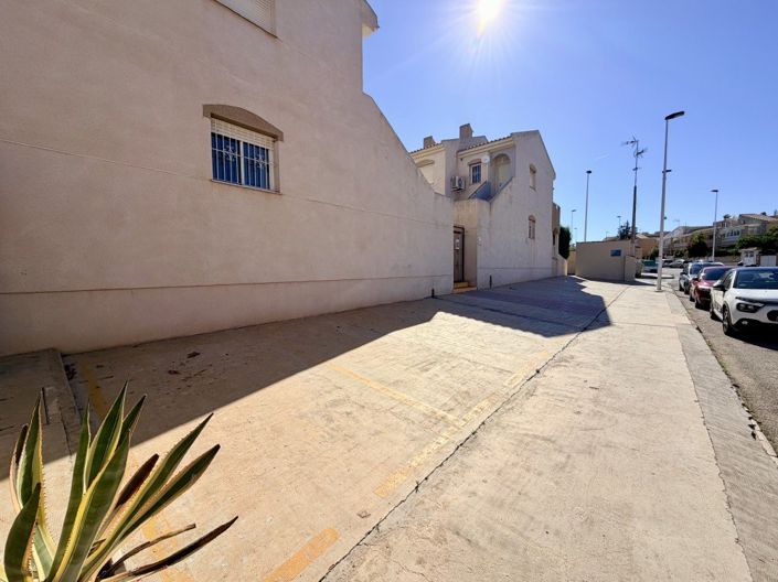 Image No.10-Maison de ville de 2 chambres à vendre à Torrevieja