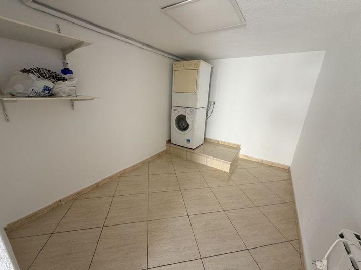 Image No.15-5 Bed Property for sale