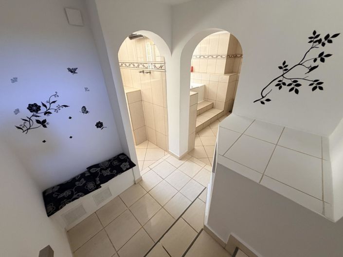Image No.22-5 Bed Villa for sale
