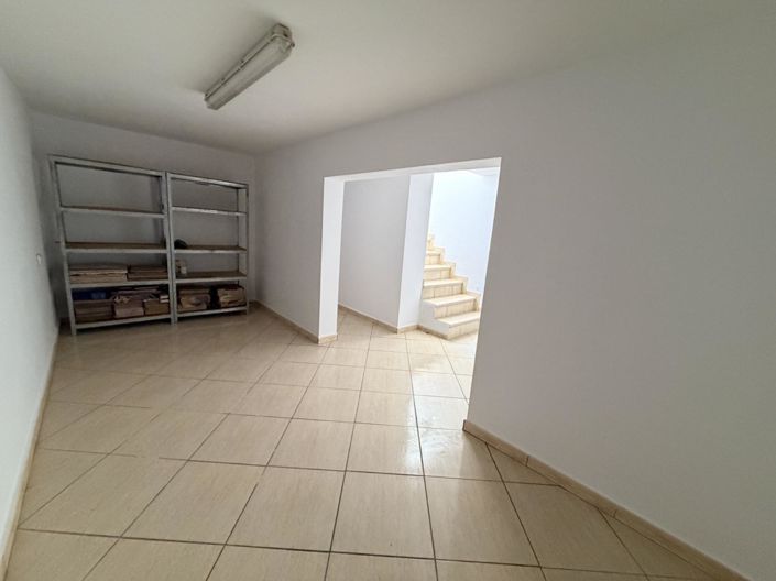Image No.34-5 Bed Villa for sale