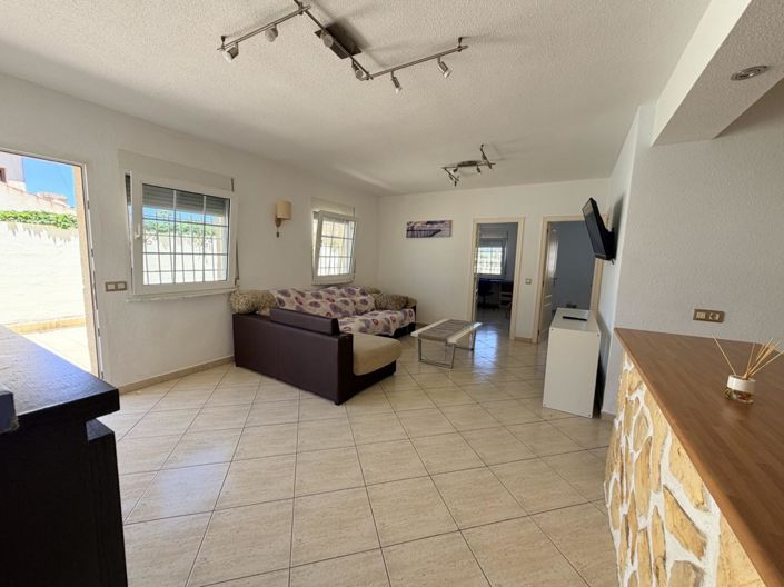 Image No.39-5 Bed Property for sale