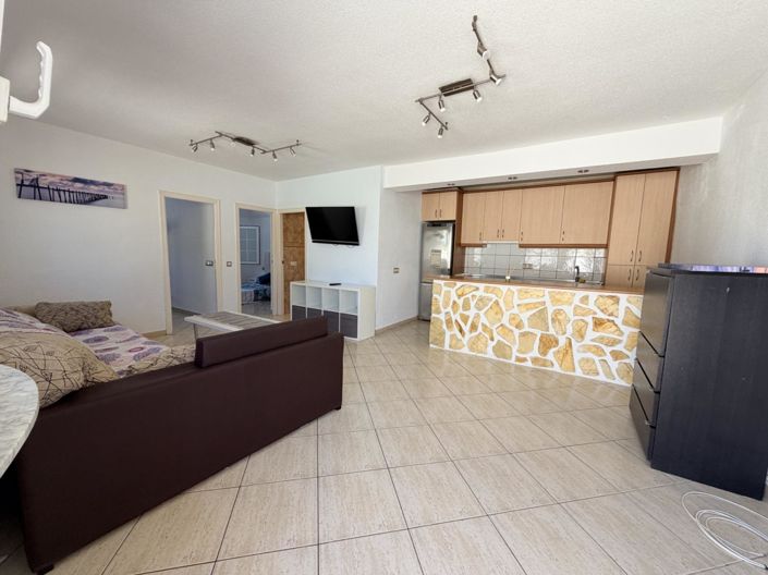 Image No.41-5 Bed Property for sale