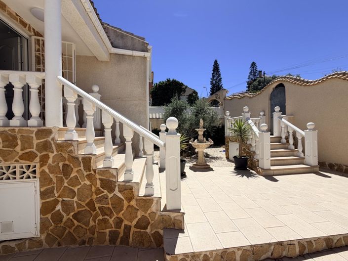 Image No.43-5 Bed Property for sale
