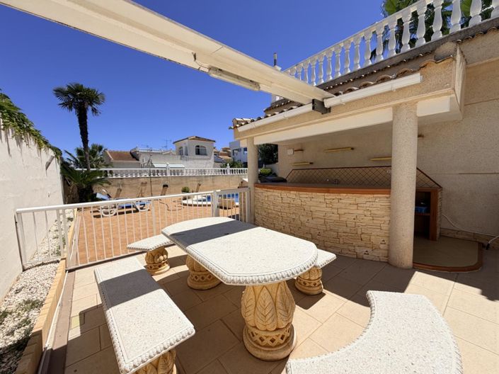 Image No.47-5 Bed Property for sale