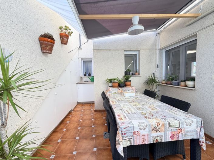Image No.28-3 Bed Townhouse for sale