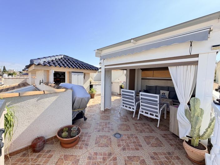 Image No.35-3 Bed Townhouse for sale