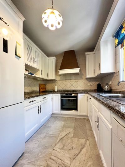 Image No.29-3 Bed Property for sale