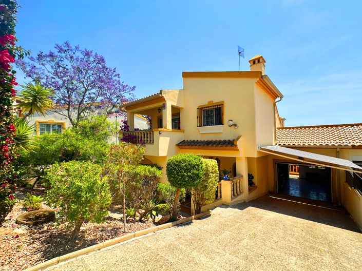 Image No.3-3 Bed Villa for sale