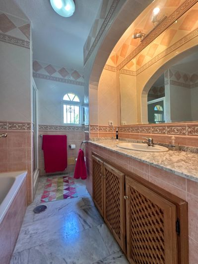 Image No.43-3 Bed Villa for sale