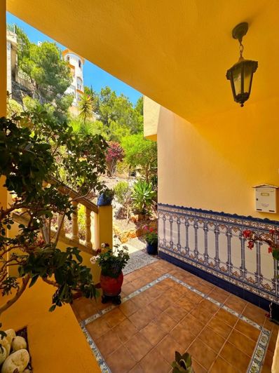 Image No.6-3 Bed Property for sale