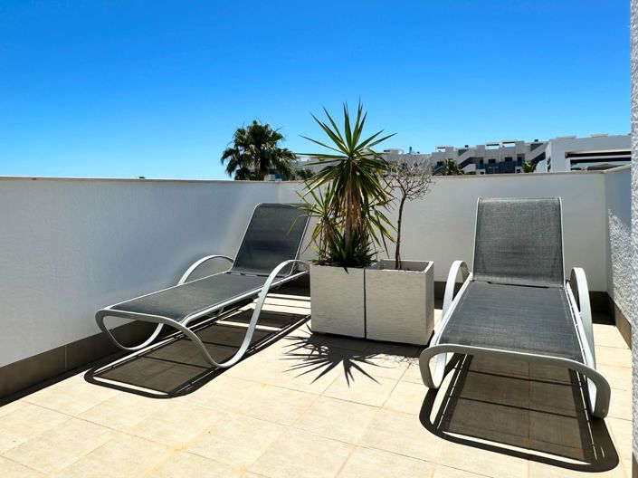 Image No.30-2 Bed House for sale