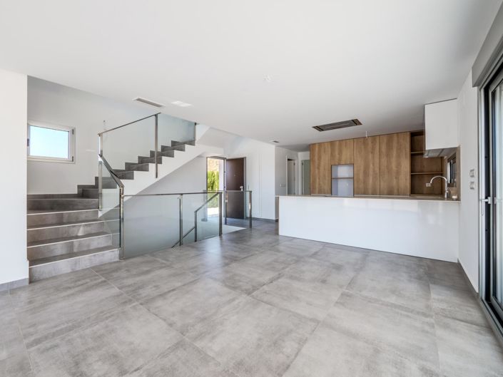 Image No.16-4 Bed House for sale