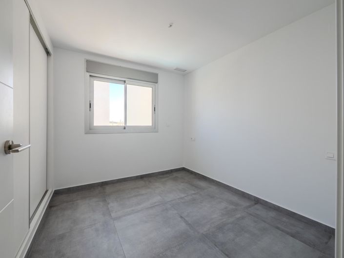 Image No.29-4 Bed House for sale