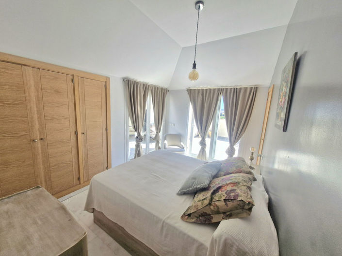 Image No.15-3 Bed Apartment for sale