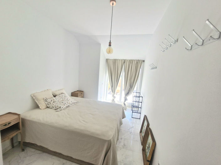 Image No.17-3 Bed Apartment for sale