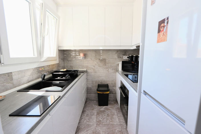 Image No.10-2 Bed House for sale